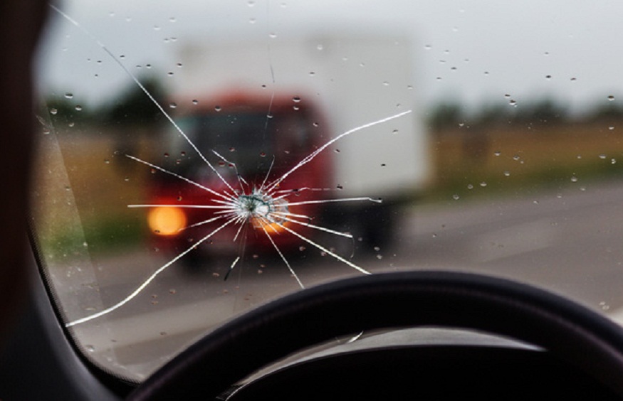 Windshield Cracks in Cold Weather